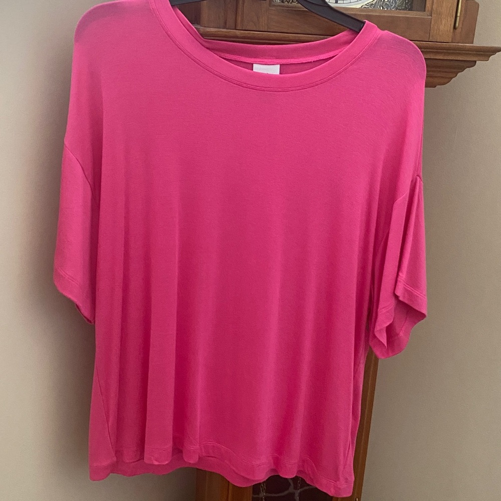 Cabi Relaxed Tee size Medium - Picture 3 of 7